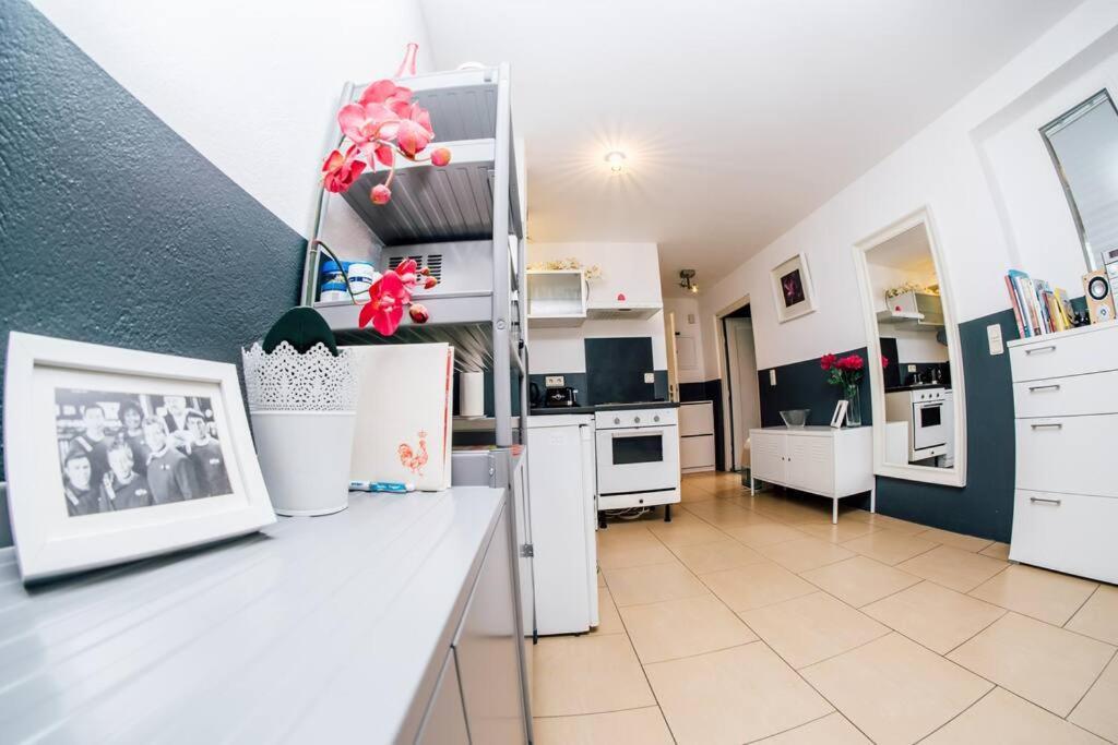 Sunny Apartment At Rostock - Pink Esterno foto